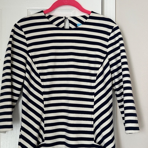 Women's J. McLaughlin Striped Knee Length Midi Dress Sized Medium Navy White - Picture 3 of 9